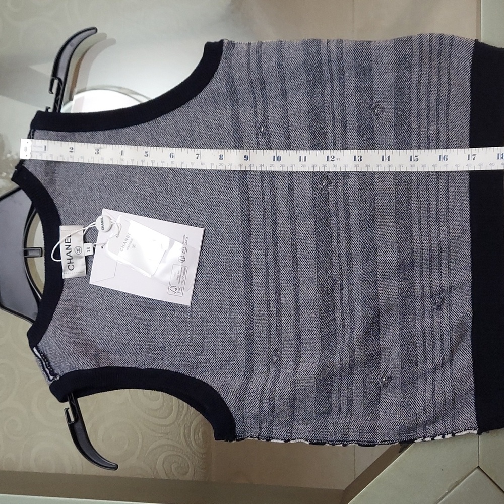 CHANEL Black and White Striped Crop Top - Picture 2 of 3